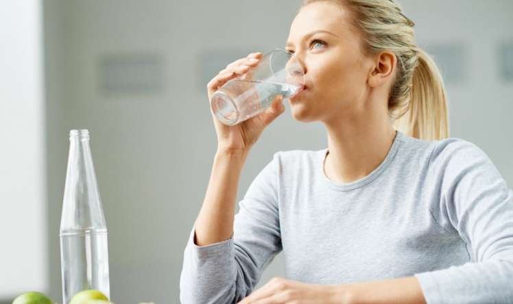 Suyu vaxtında içmək lazımdır   –  Hansı saatda içilən su faydalıdır?