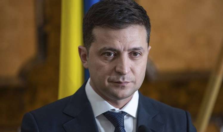 “Koronavirusa yoluxmaq istəyirəm”  - Ukrayna prezidentinin arzusu