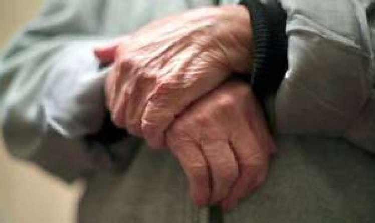 102 yaşlı qadın koronavirusdan sağaldı 