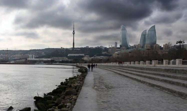 Şənbə gününün havası: Duman, külək... 