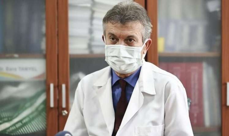 "Sıxlıq olan yerlərdə maskanı bir neçə saniyəlik aşağı salmaq kifayətdir ki..."  - Türk professor