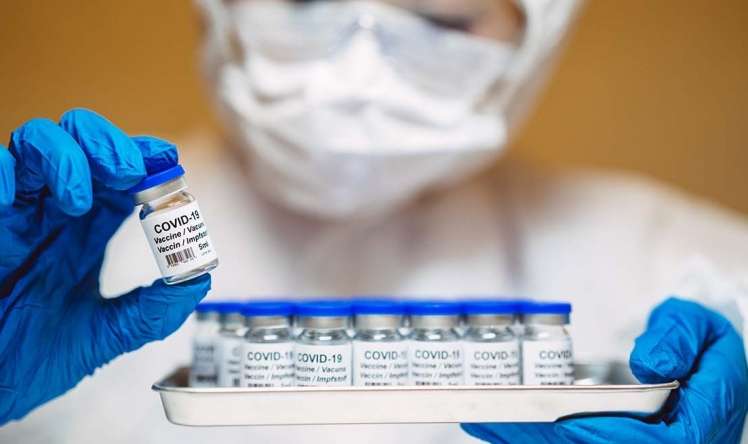 Dünya əhalisinə dörd milyard dozadan çox vaksin vurulub 