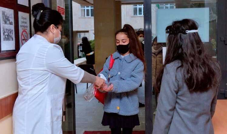 28 mindən çox təhsil işçisi vaksinasiya olunub -  Rəsmi