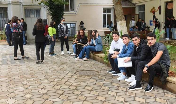 Bakıda bu universitetlərdə yoluxma aşkarlandı  -  Qruplar bağlandı