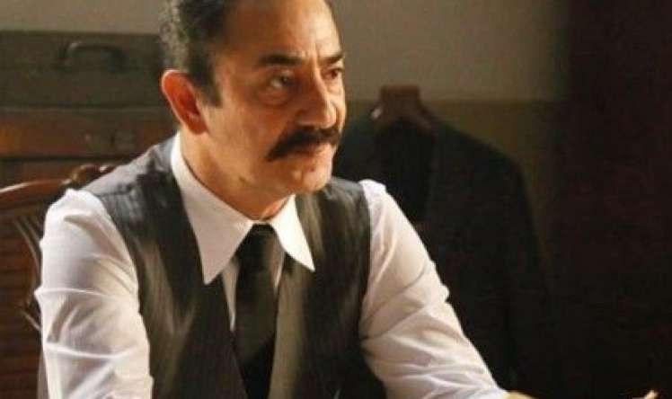Beli ağrıyan aktyorda xərçəng aşkarlandı 