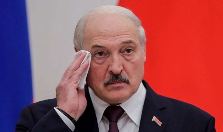 Lukaşenkonun səhhəti pisləşib  – “Kovid deyil”.