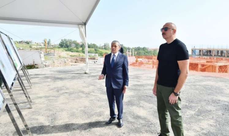 Prezident tikilməkdə olan Şuşa xəstəxanasına  baş çəkdi
