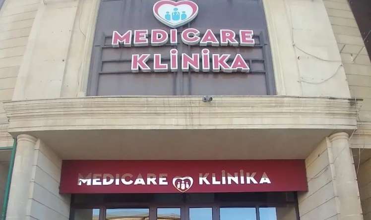 Bağlanan “Medicare” klinikası  avadanlıqlarını satışa çıxardı - FOTOLAR