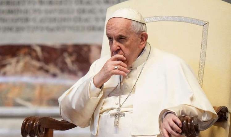 Roma Papası  xəstəxanaya yerləşdirildi 
