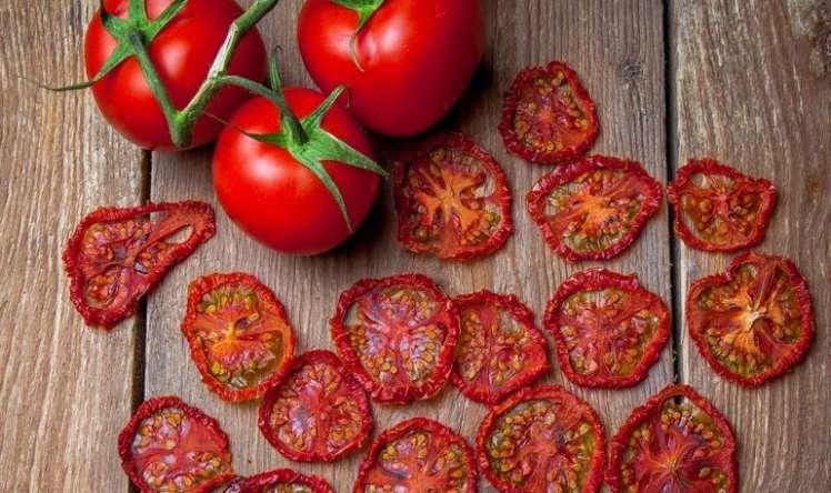 Pomidoru niyə bişirib yemək lazımdır? 