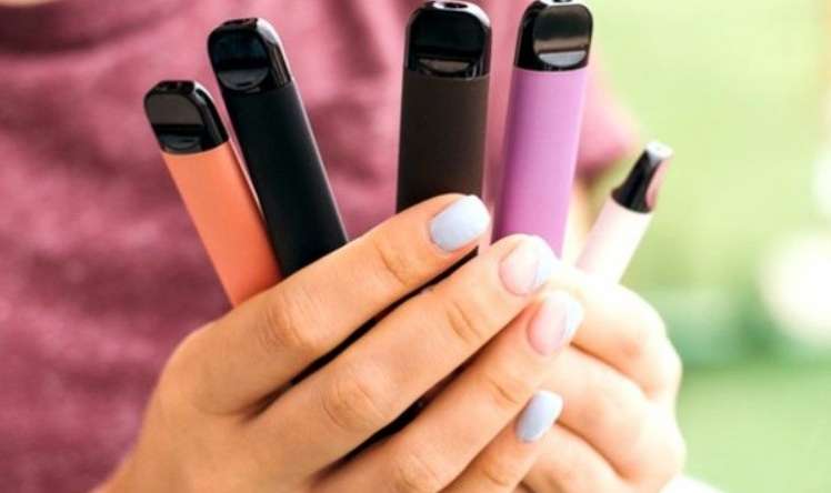 Rusiyada elektron siqaretlərlə bağlı bir sıra  QADAĞALAR qüvvəyə minir