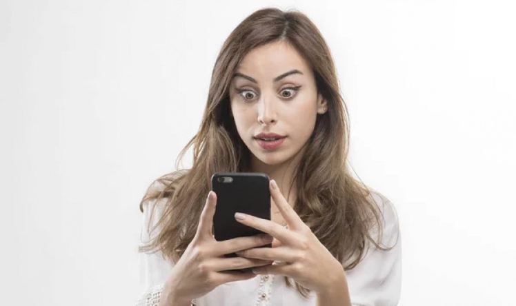 Telefon ən çox kimə təsir edir:  qadınlar, yoxsa kişilərə?