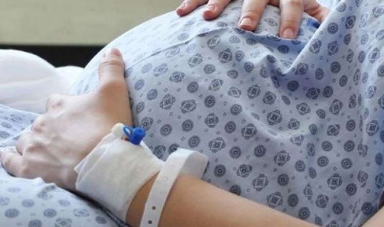 18 yaşlı qız qeysərriyə əməliyyatından sonra öldü 