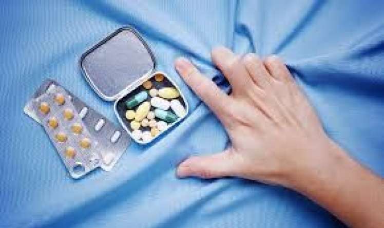 Ağrıkəsici çox qəbul edən qadın nadir    xəstəliyə tutuldu
