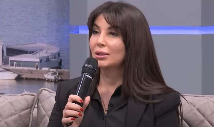 Ülviyyə İlyasova həmin şəxsi evinin mətbəxində  əməliyyat edibmiş