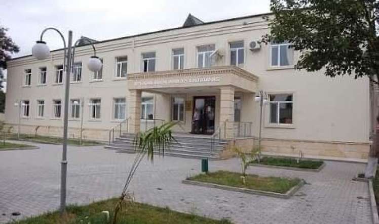 Sabunçu Tibb Mərkəzində  xəstə yıxılıb öldü