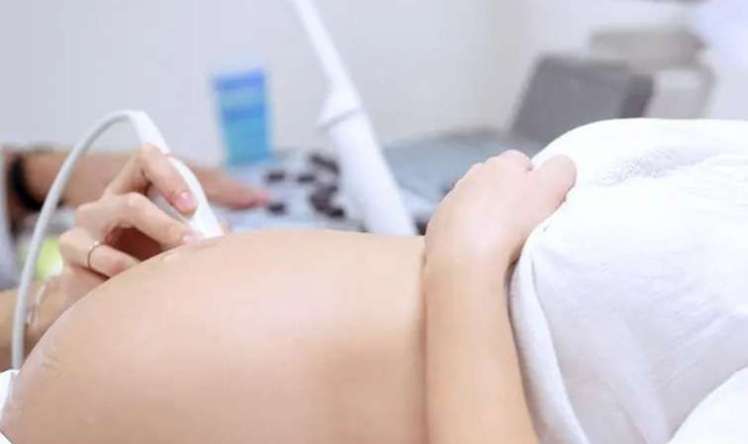 Azərbaycanda hamilə qadınlar üçün bu xidmətlər pulsuz oldu 
