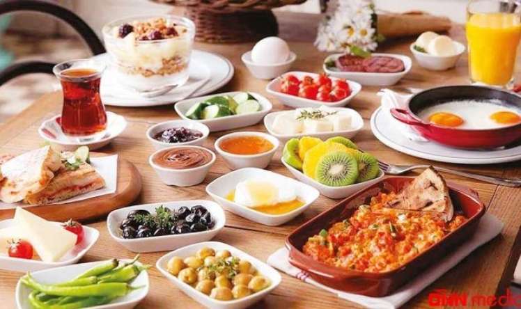 Çayın yanında bunları qəti yeməyin 