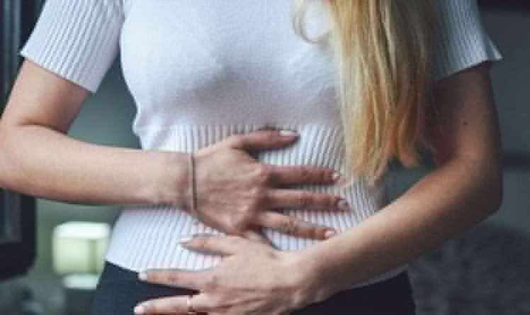 Düz bağırsaq xərçəngi –  Bu halda təcili proktoloqa gedin