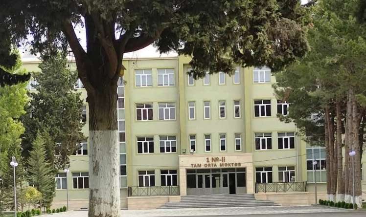 Daha bir müəllim qəfil vəfat etdi 