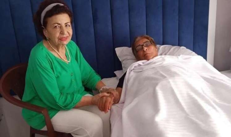 Xalq artisti yatağa düşdü 