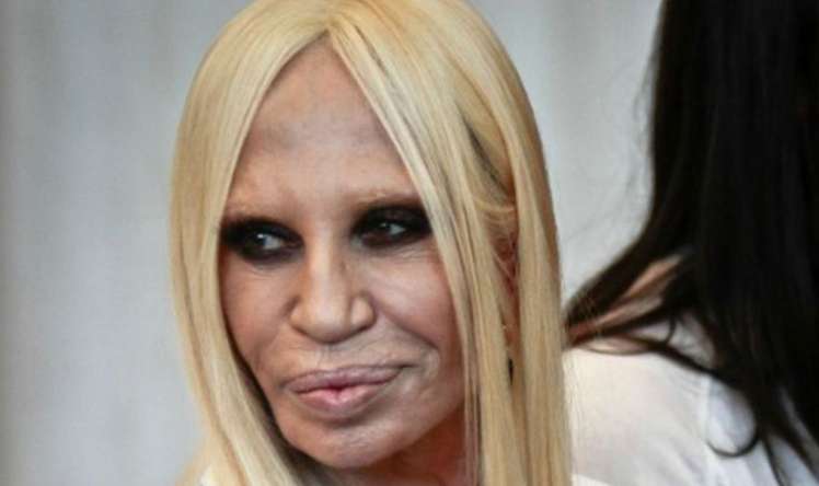 "Estetik qurbanı" idi:  "Versace"nin son halı müzakirələrə səbəb oldu - FOTO