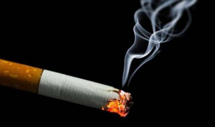 Siqaret çəkmək mədəaltı vəzi xərçəngini sürətləndirir – Yeni ARAŞDIRMA 