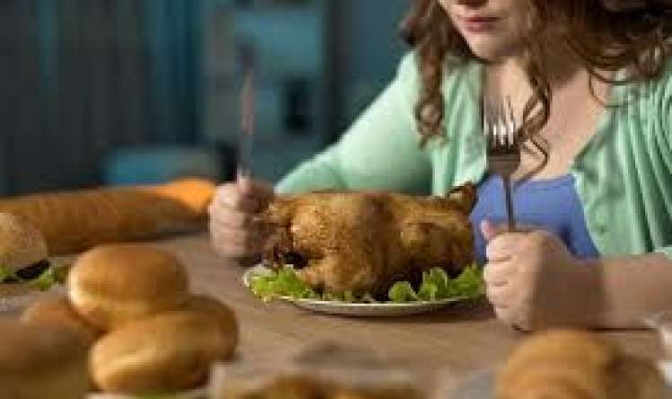 Yeməkdən sonra güclü ürək döyünməsinin səbəbi 