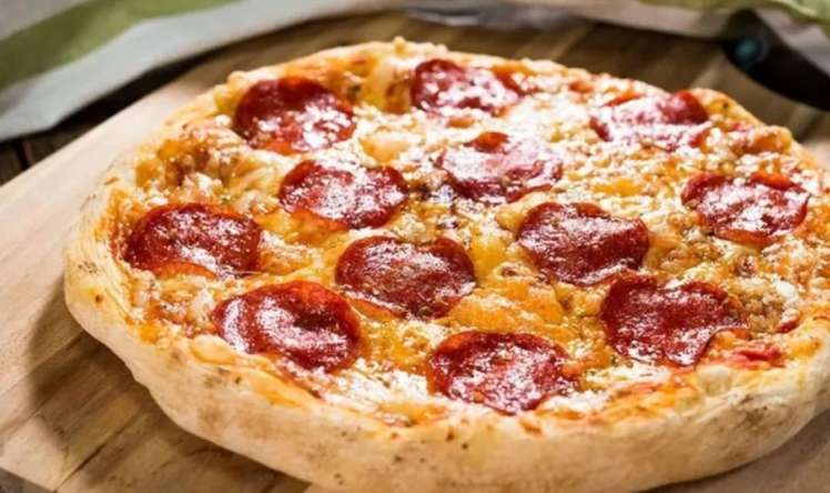 Tavada qlütensiz pizza resepti -  5 inqrediyentlə