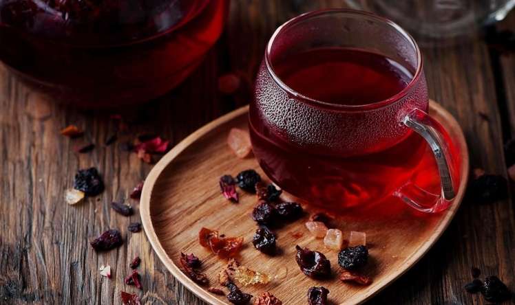 Hibiskus – Məkkə gülü çayını kimlər içməlidir?  – 5 FAYDASI