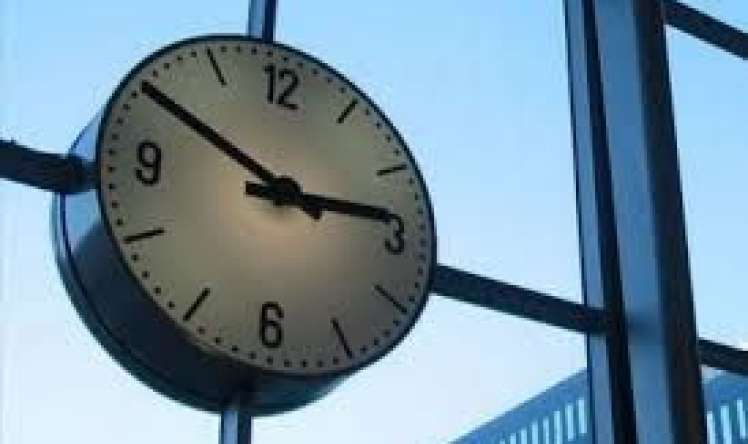 Bu həftə saatlar qış vaxtına qurulacaq 