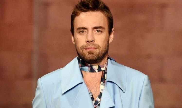 Müğənni 12-ci dəfə burun əməliyyatı etdirəcək 