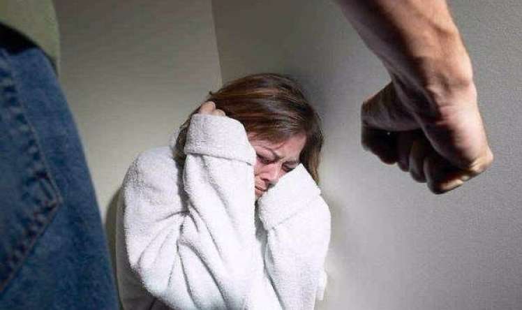 Xırdalanda kişi özündən 17 yaş kiçik sevgilisini "TikTok"a görə döydü 