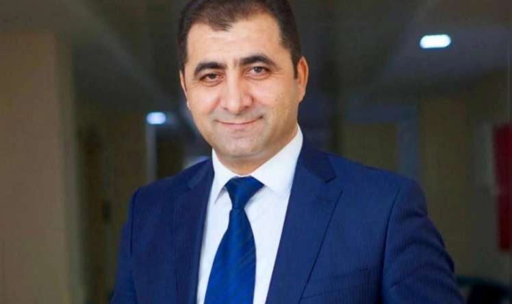 Tanınmış cərrah dünyada ilkə imza atdı -  Çəpər əyriliyi olan uşaqlarda yeni metod - FOTO