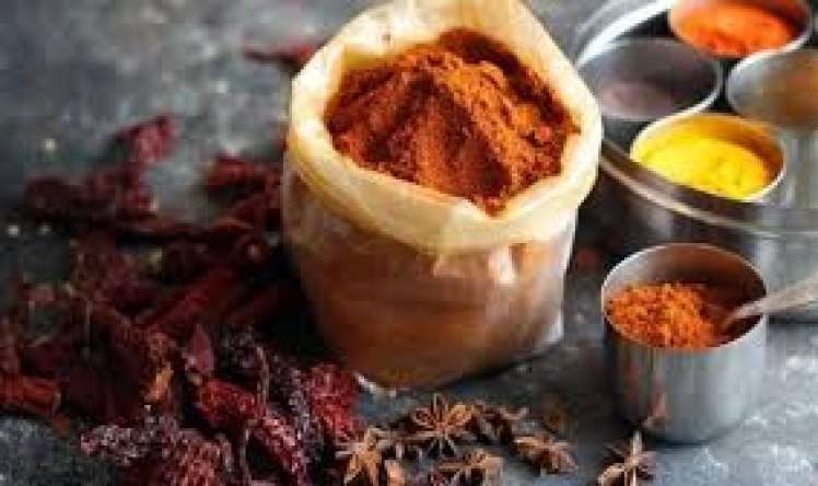 Təbii qidalanan qadın sarıkökdən öldü 