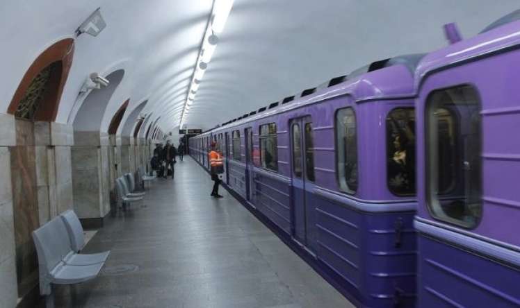 Metroda sərnişinin halı pisləşdi 