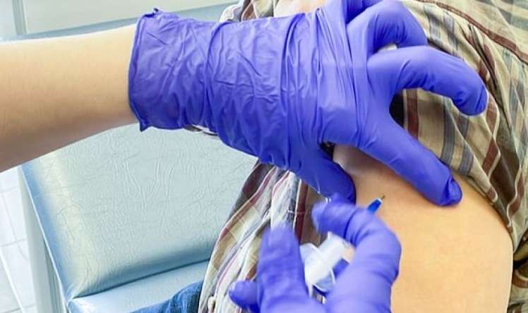 COVID-19 peyvəndinin gözlənilməz təsiri aşkarlandı 