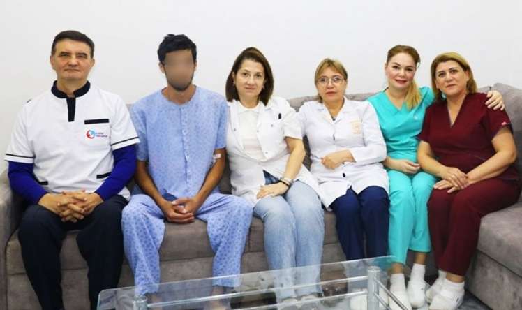 23 yaşı var,  sirkə zəhərlənməsindən sağ qaldı