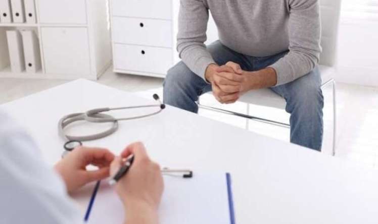 Yararsız gənci əsgərliyə göndərdilər –  Həkimlər cəzalandı