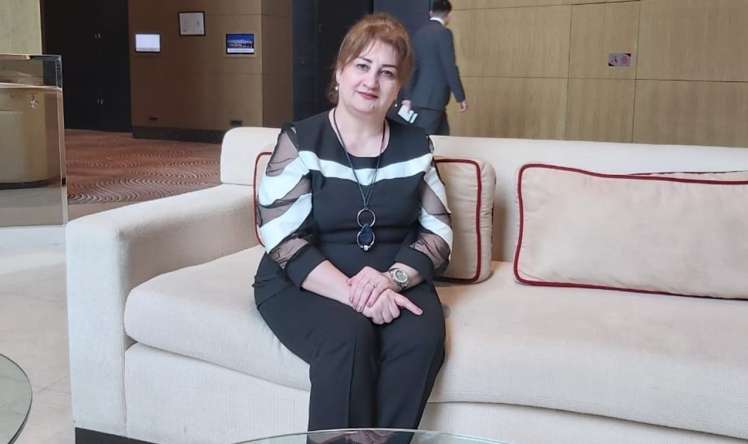 Balta ilə öldürülən qadın kimdir? 