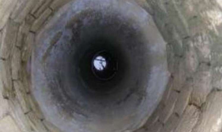 Bərdədə 3 yaşlı uşaq kanalizasiya quyusuna düşüb öldü 