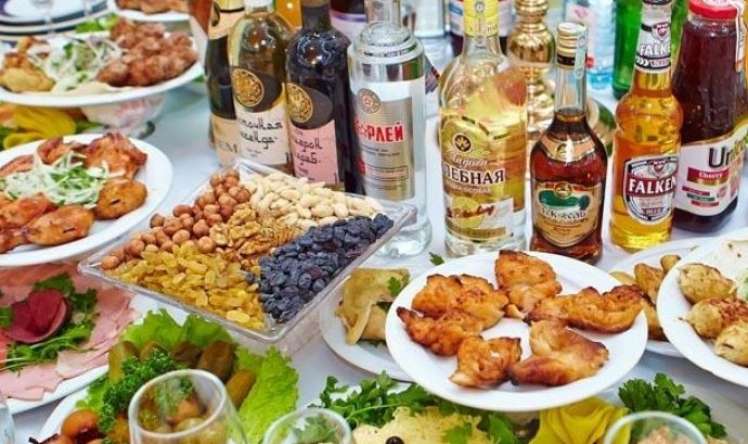 Qazlı içkilər qan laxtalanmasının əsas  səbəbkarlarıdır.