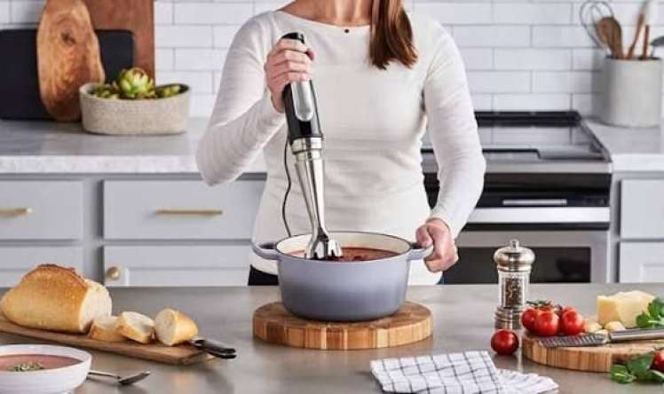 Uşağa blenderdən keçirilmiş yemək vermək olmaz -  Nitqi gecikdirir