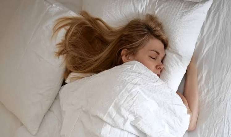 6 saatdan az yatsaq nə olar? -  Kardioloqdan