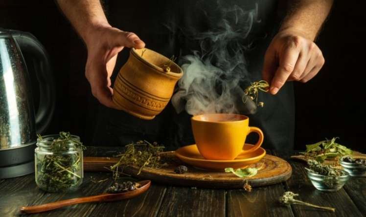 Ayıq saxlayan, diqqəti toplayan  5 çay