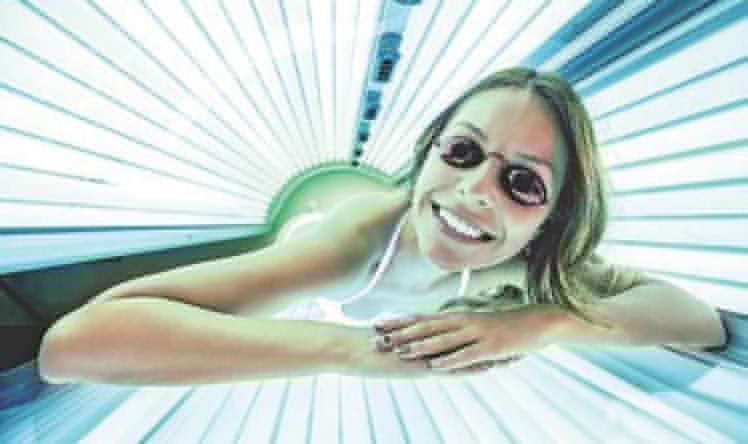 Solaryumlar dəri xərçəngi riskini üçqat artırır -  Qaralmaq istəyənlərin nəzərinə!