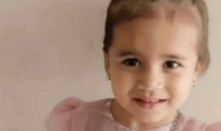 İki yaşlı qız su dolu vedrədə  boğudu 