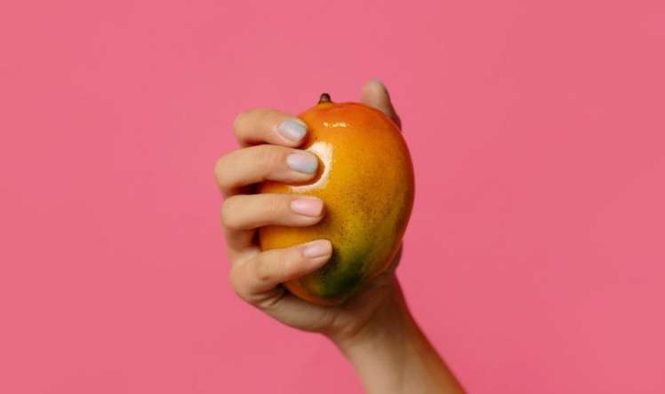 Qanda şəkəri sürətlə salan meyvə  