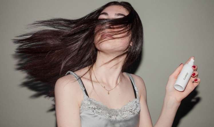  Saç düzləşdirici məhsullar qadınlarda    xərçəng yaradır