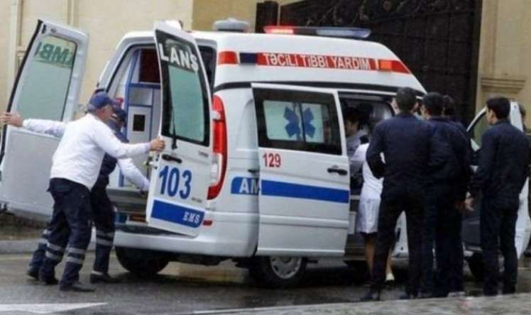 Avtomobil yol kənarına aşdı -  Yaralılar var